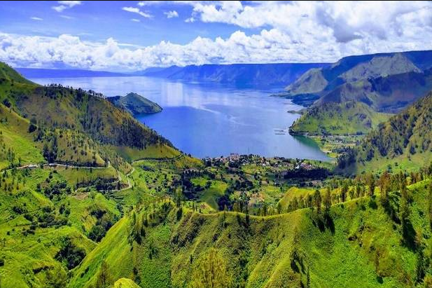 Danau Toba: Keindahan Alam dan Budaya di Sumatera Utara