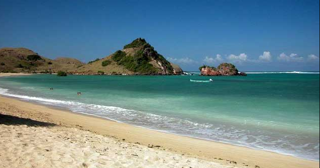 Pantai Kuta Lombok: Surga Tersembunyi di Nusa Tenggara